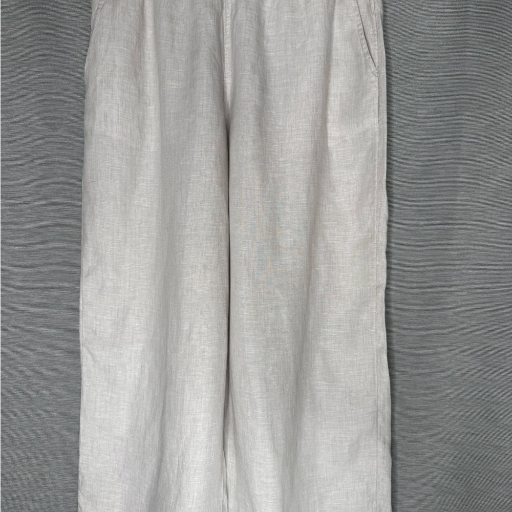 Tahari woman’s Linen Chinos - Cream
